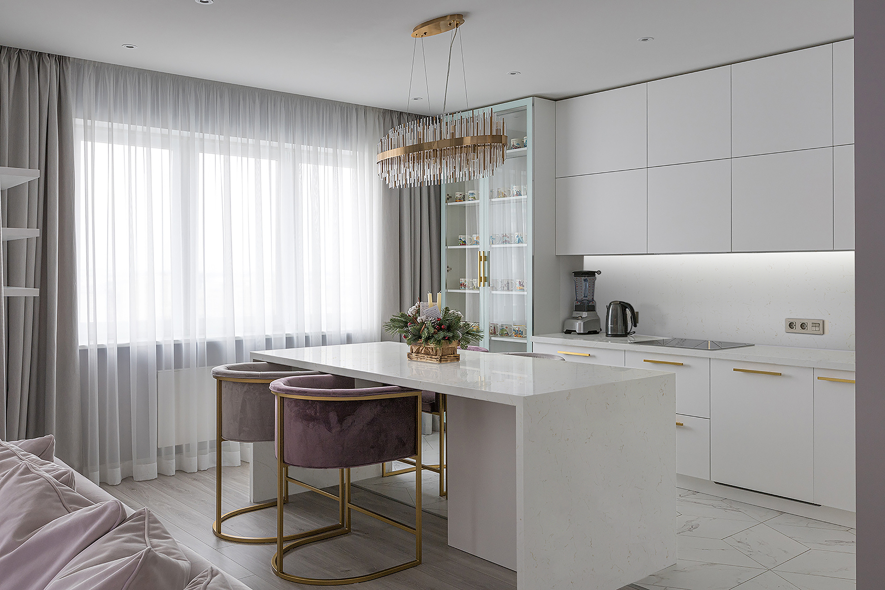 CLASSIC CARRARA GOLD